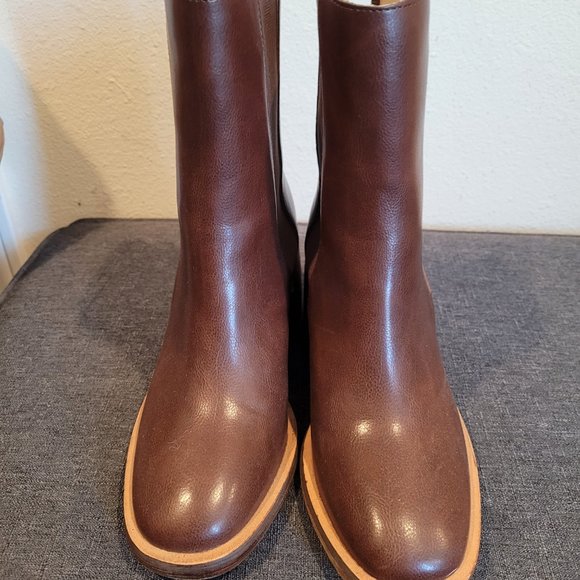 Brown Boots - Picture 2 of 3